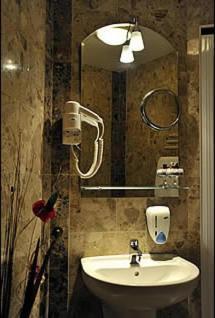 Trojka Hotel Es Panzio Szolnok Room photo